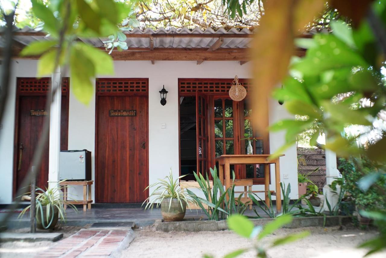 Salty Garden Arugambay Bed & Breakfast อารูกัมเบย์ ห้อง รูปภาพ